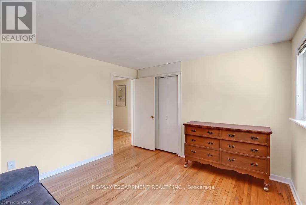 652 ARDLEIGH CRESCENT - 23