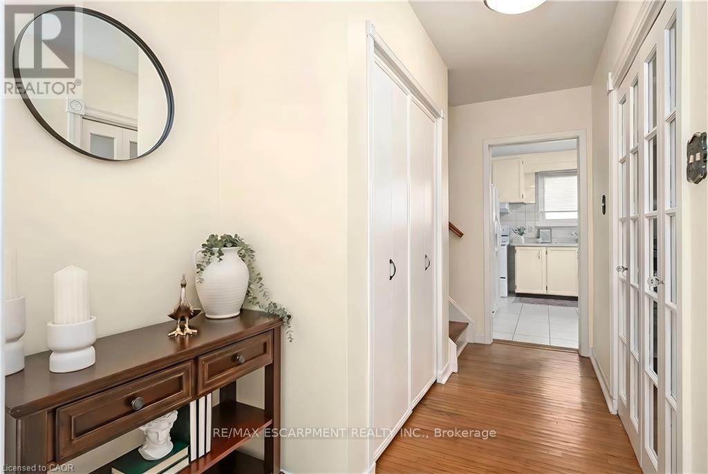 652 ARDLEIGH CRESCENT - 6