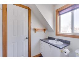 18 Ch. Du Pont, Val Des Monts, QC J8N2J1 Photo 14