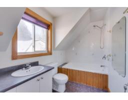 18 Ch. Du Pont, Val Des Monts, QC J8N2J1 Photo 15