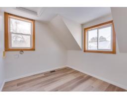 18 Ch. Du Pont, Val Des Monts, QC J8N2J1 Photo 16