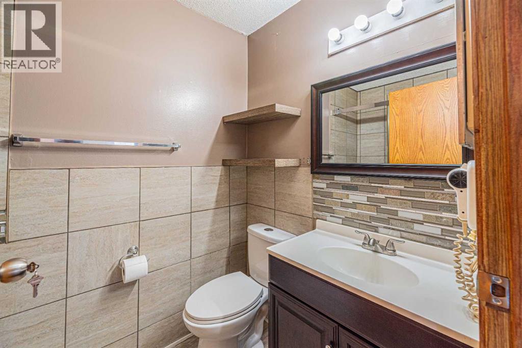 14 Martindale Mews NE - 19