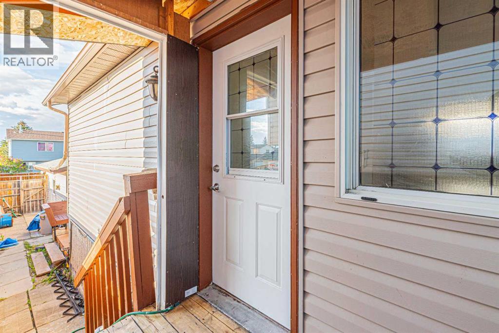 14 Martindale Mews NE - 42