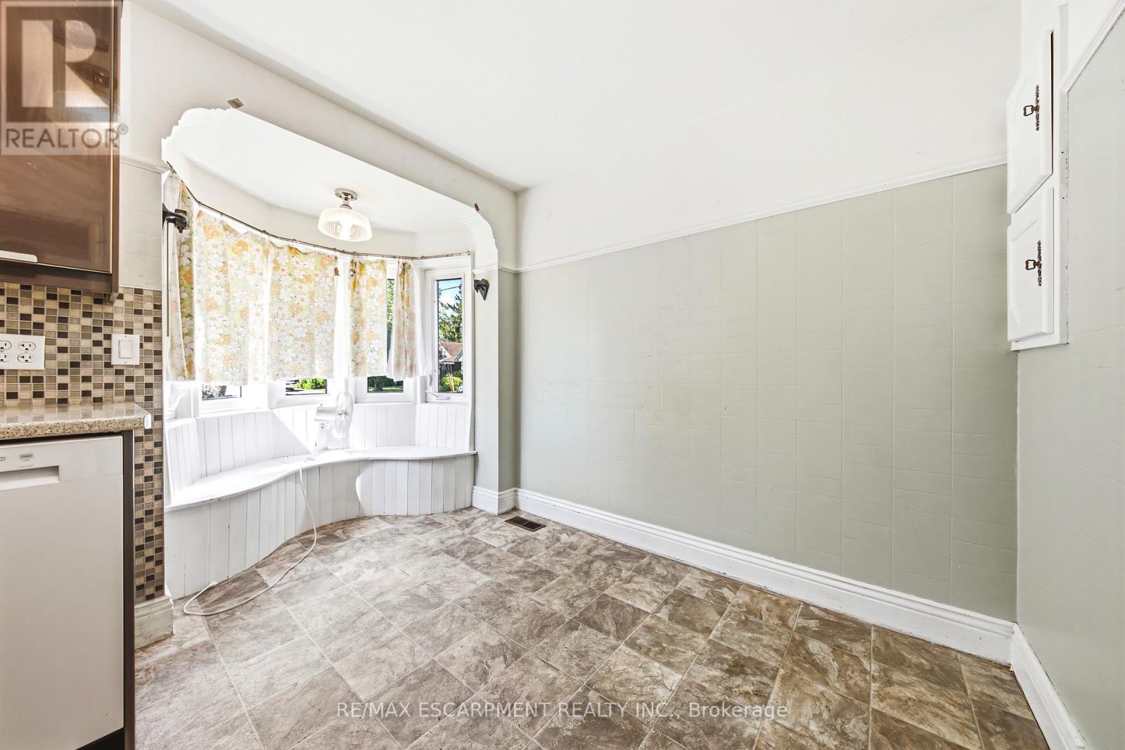 184 ARKELL STREET - 10