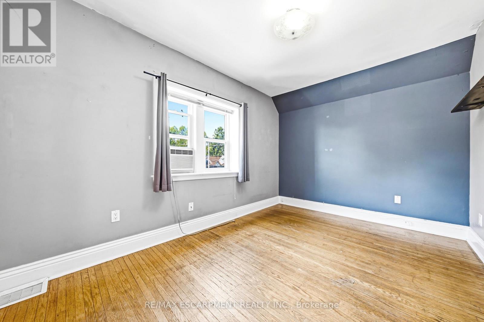 184 ARKELL STREET - 14