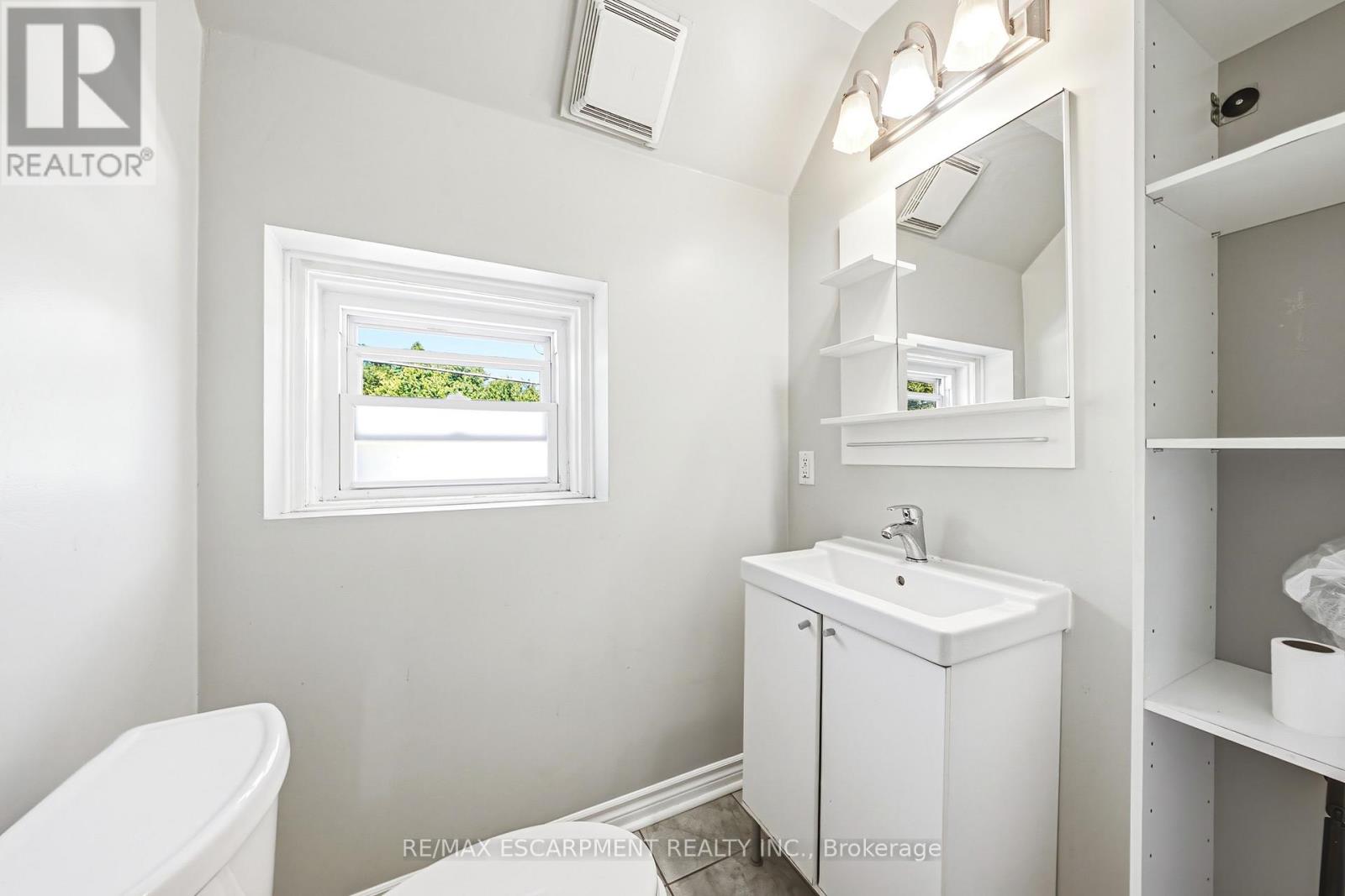 184 ARKELL STREET - 16