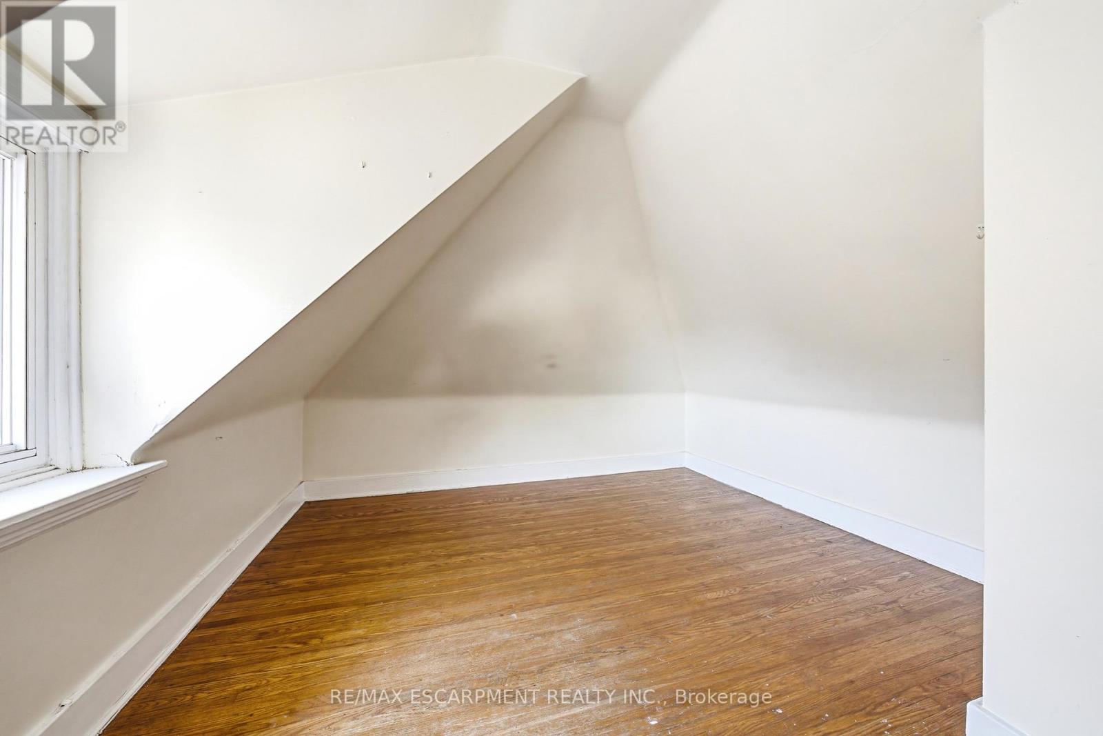 184 ARKELL STREET - 19