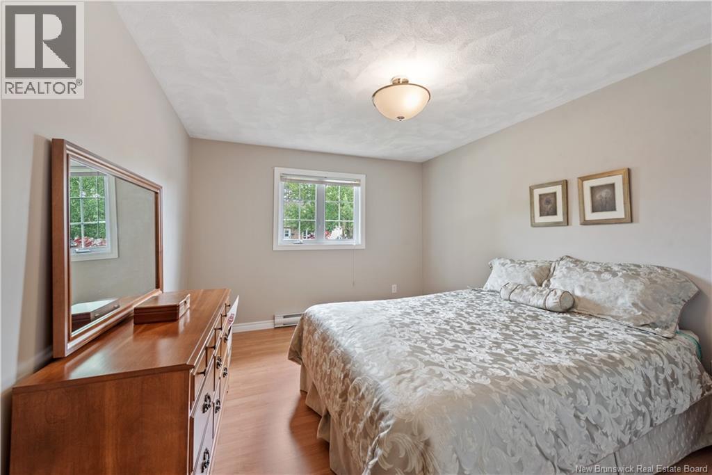 19 Monte Carlo Crescent - 11