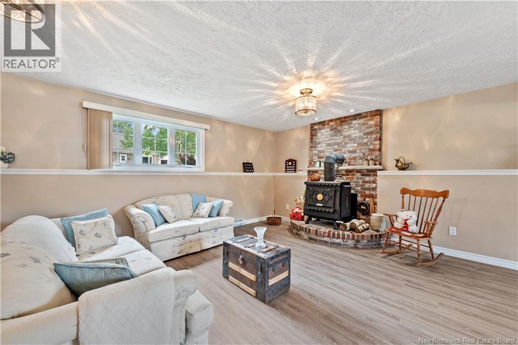 19 Monte Carlo Crescent - 16