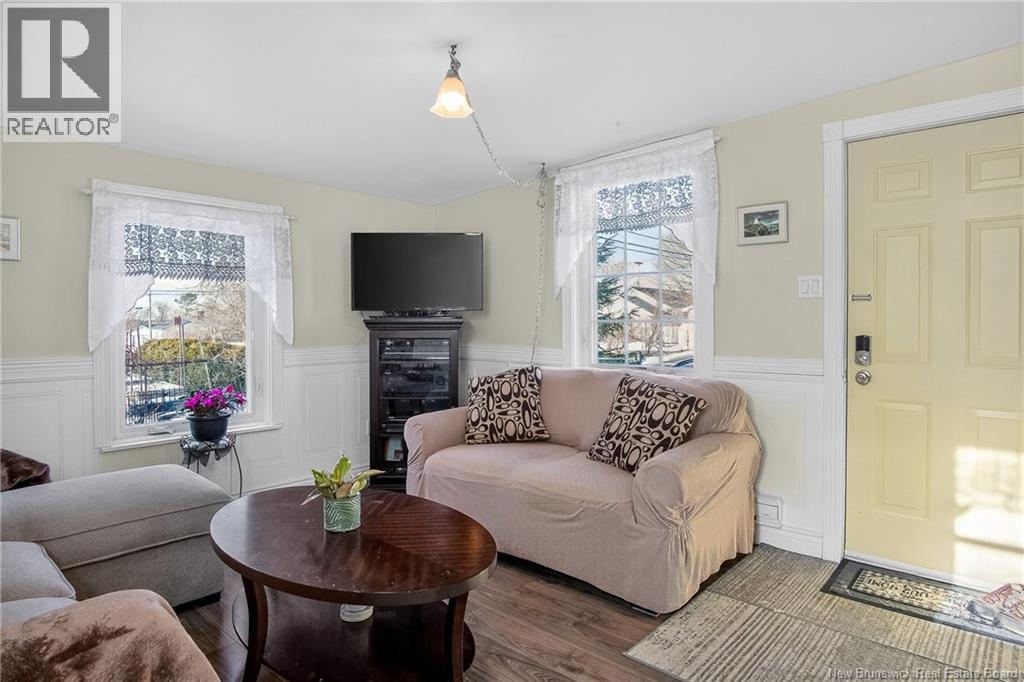402 Argyle Street - 6