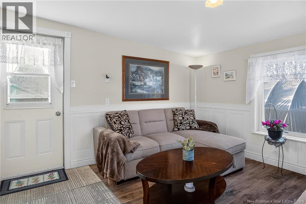 402 Argyle Street - 8