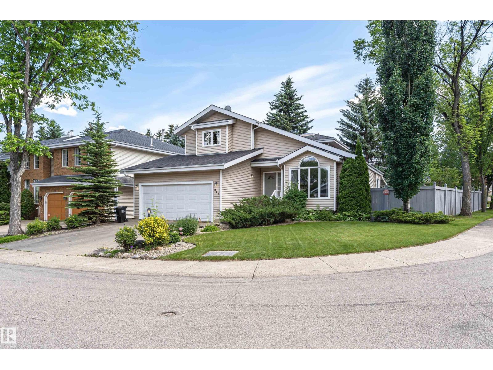221 OCKENDEN PL NW - 11