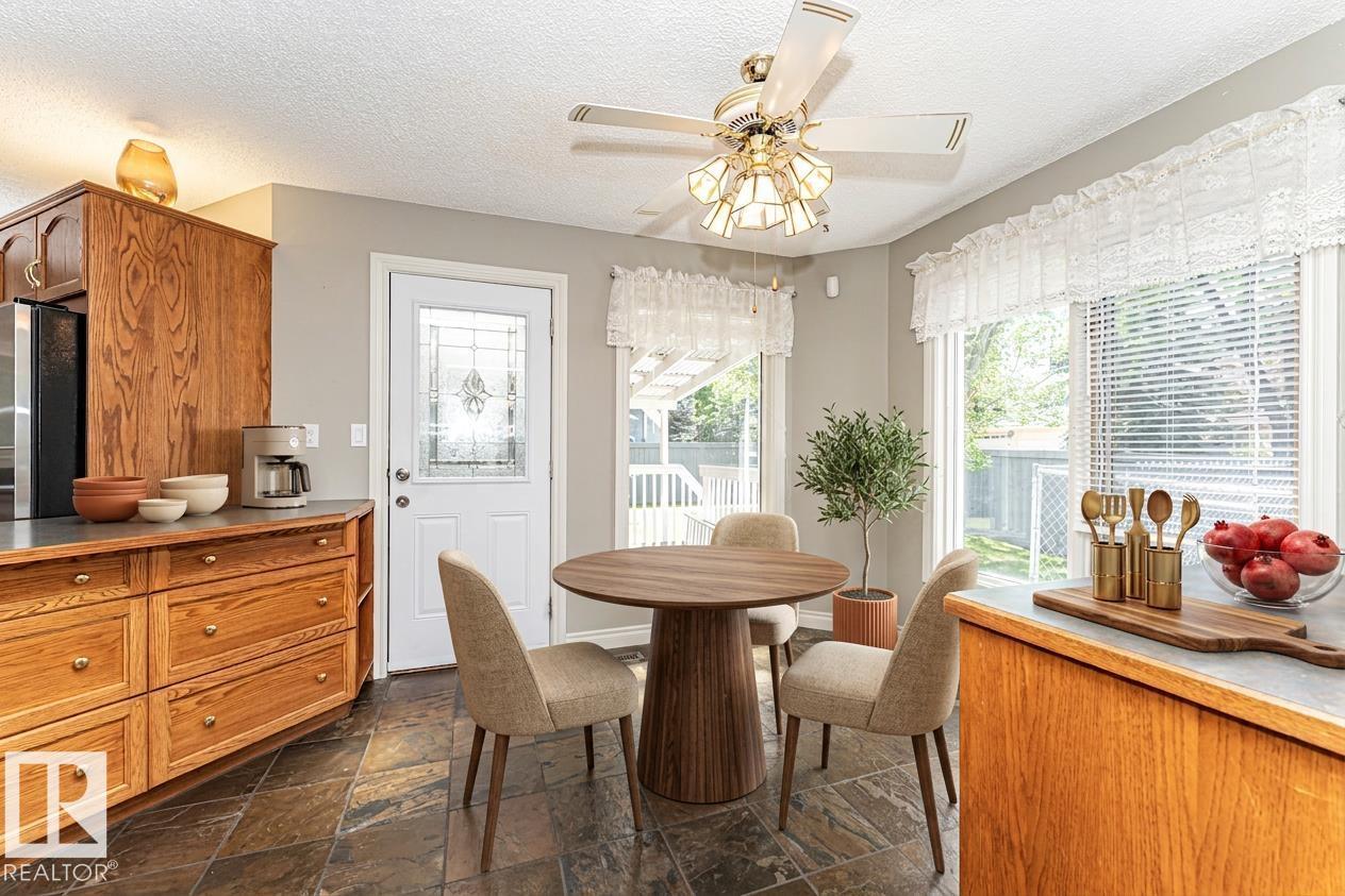 221 OCKENDEN PL NW - photo 3