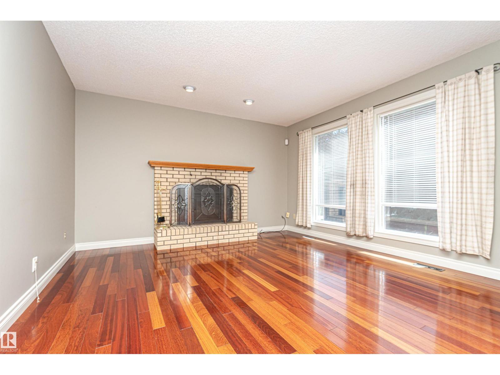 221 OCKENDEN PL NW - 25