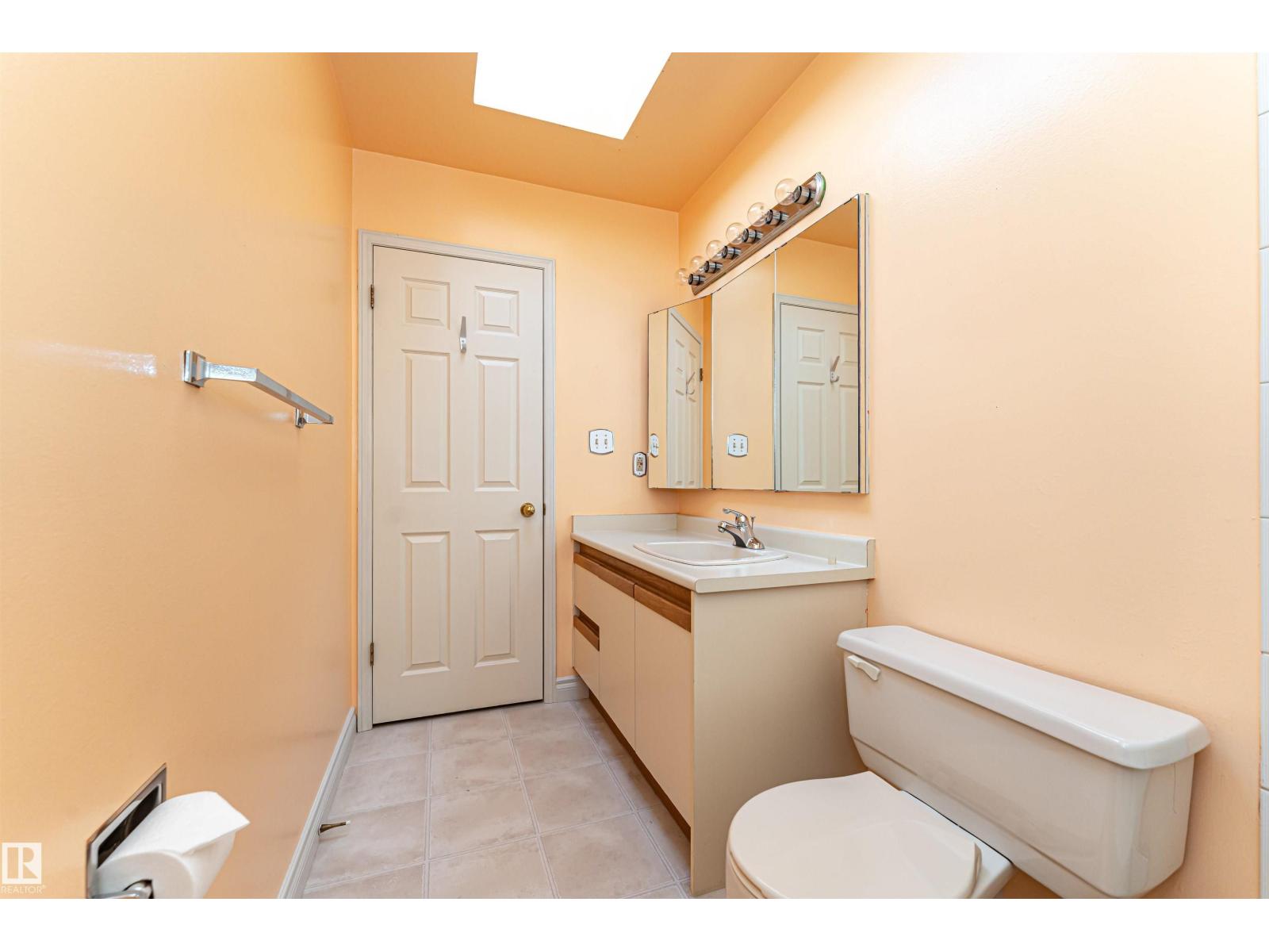 221 OCKENDEN PL NW - 45