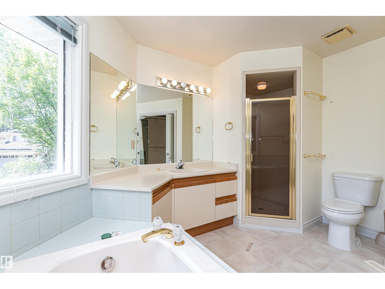 221 OCKENDEN PL NW - 36