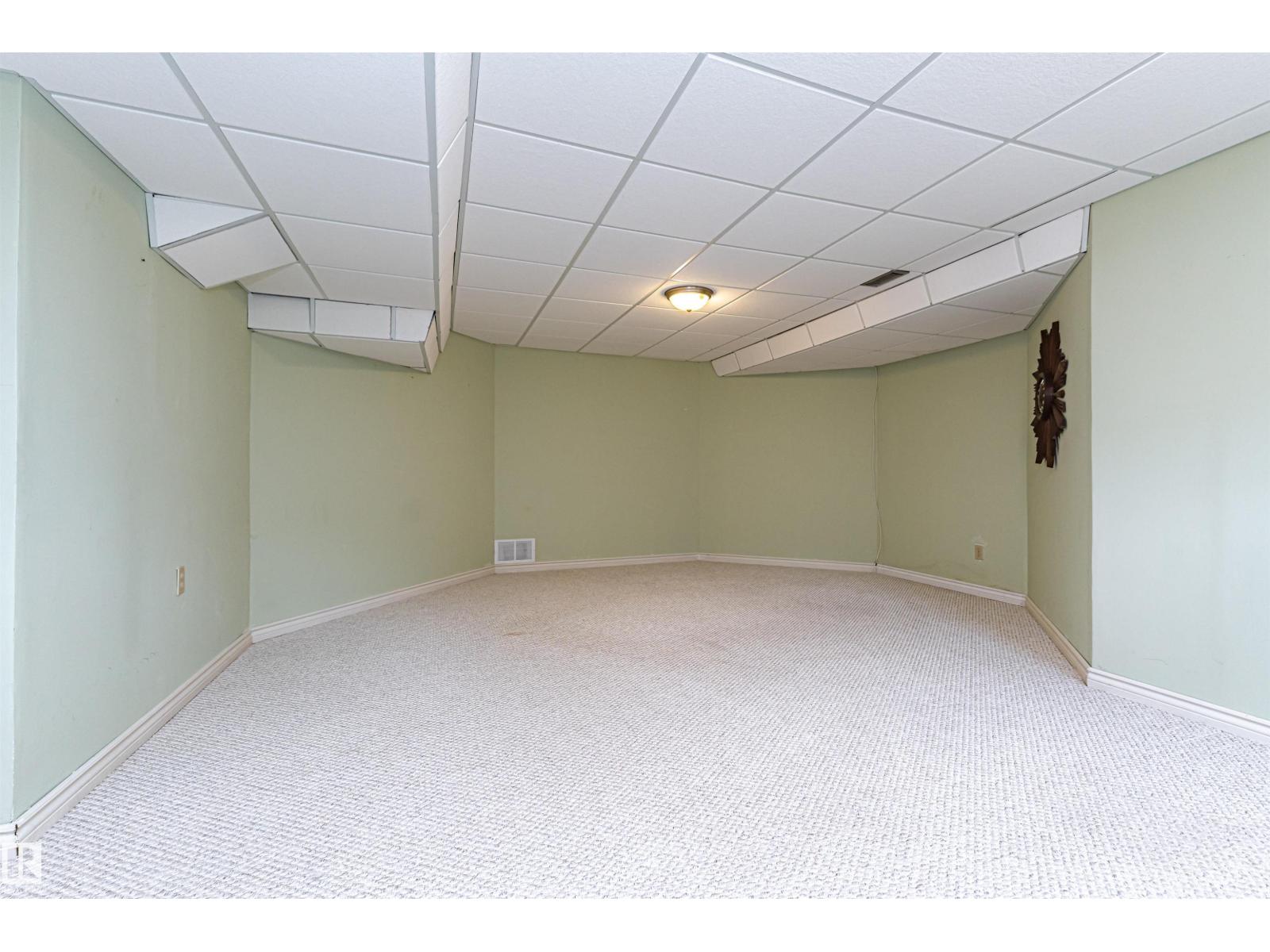 221 OCKENDEN PL NW - 50