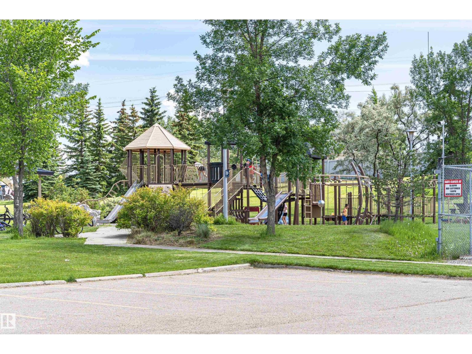 221 OCKENDEN PL NW - 69