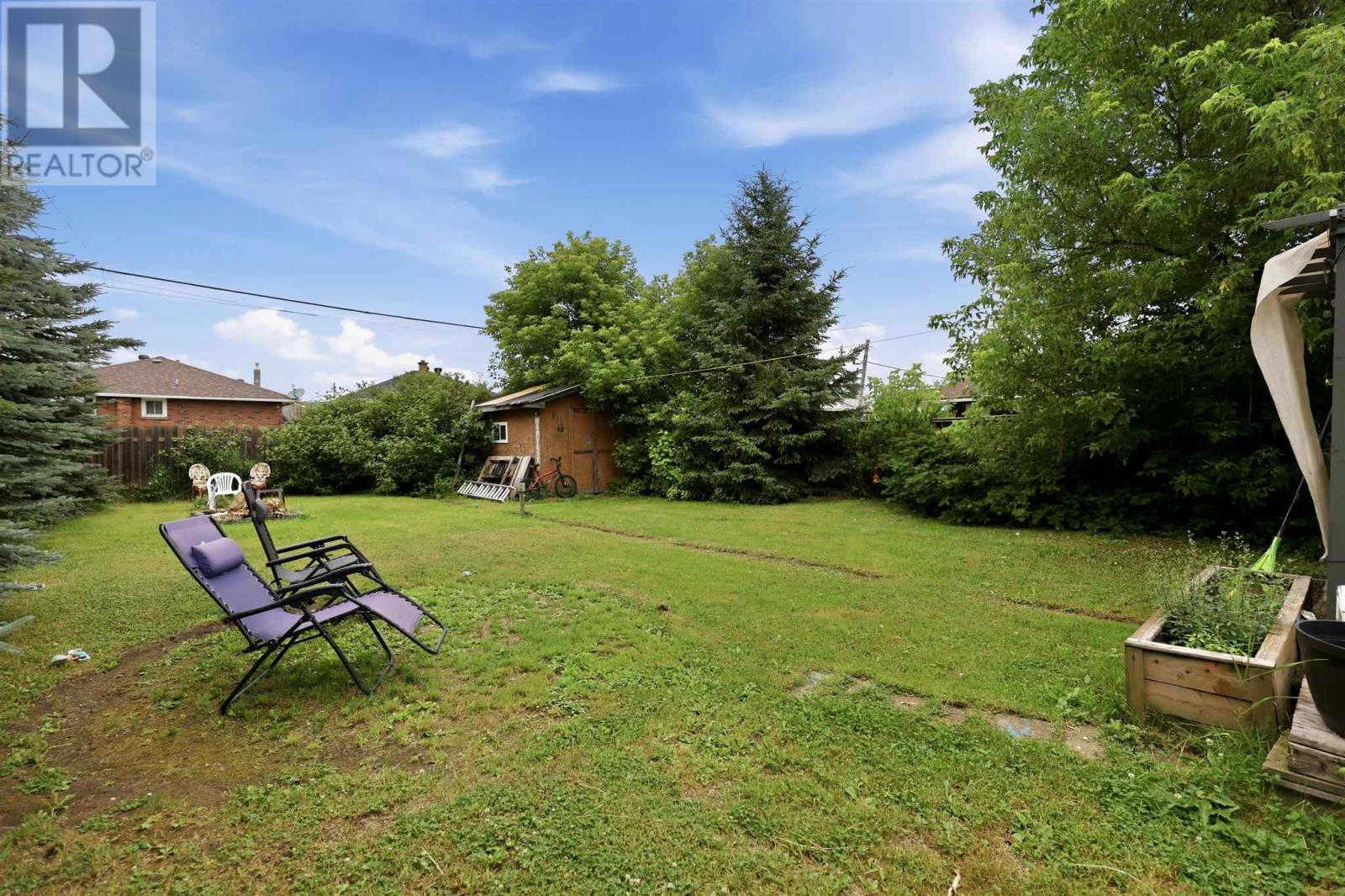 110 Henrietta AVE - 31