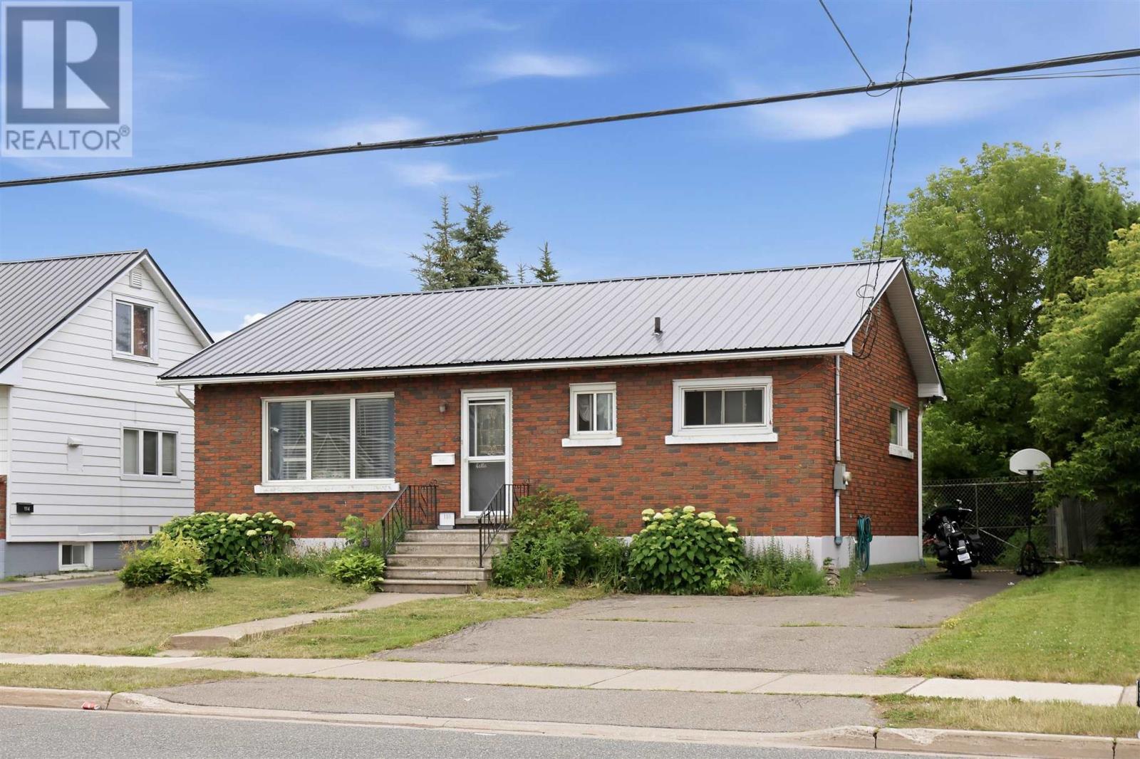 110 Henrietta AVE - 35