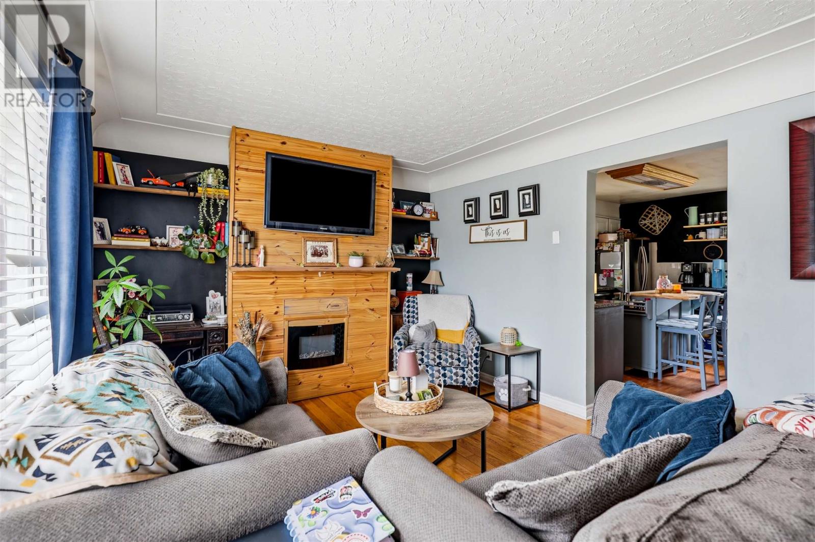110 Henrietta AVE - 6