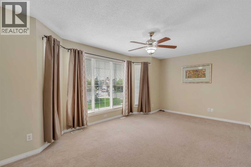 Upstairs family/bonus room
