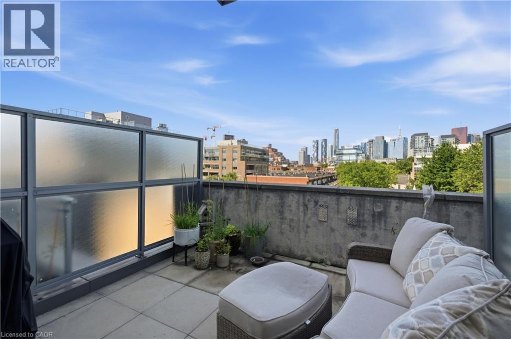 #404 510 KING Street E - 16
