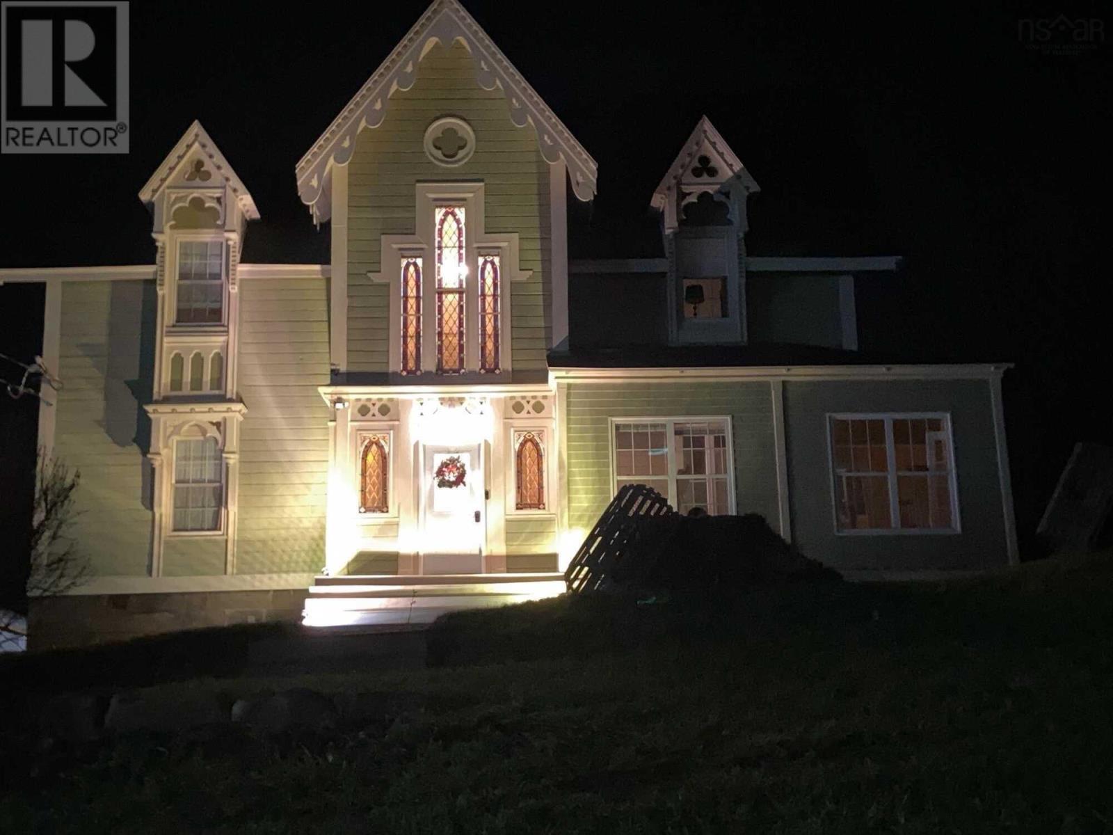 68 Front Street - 19