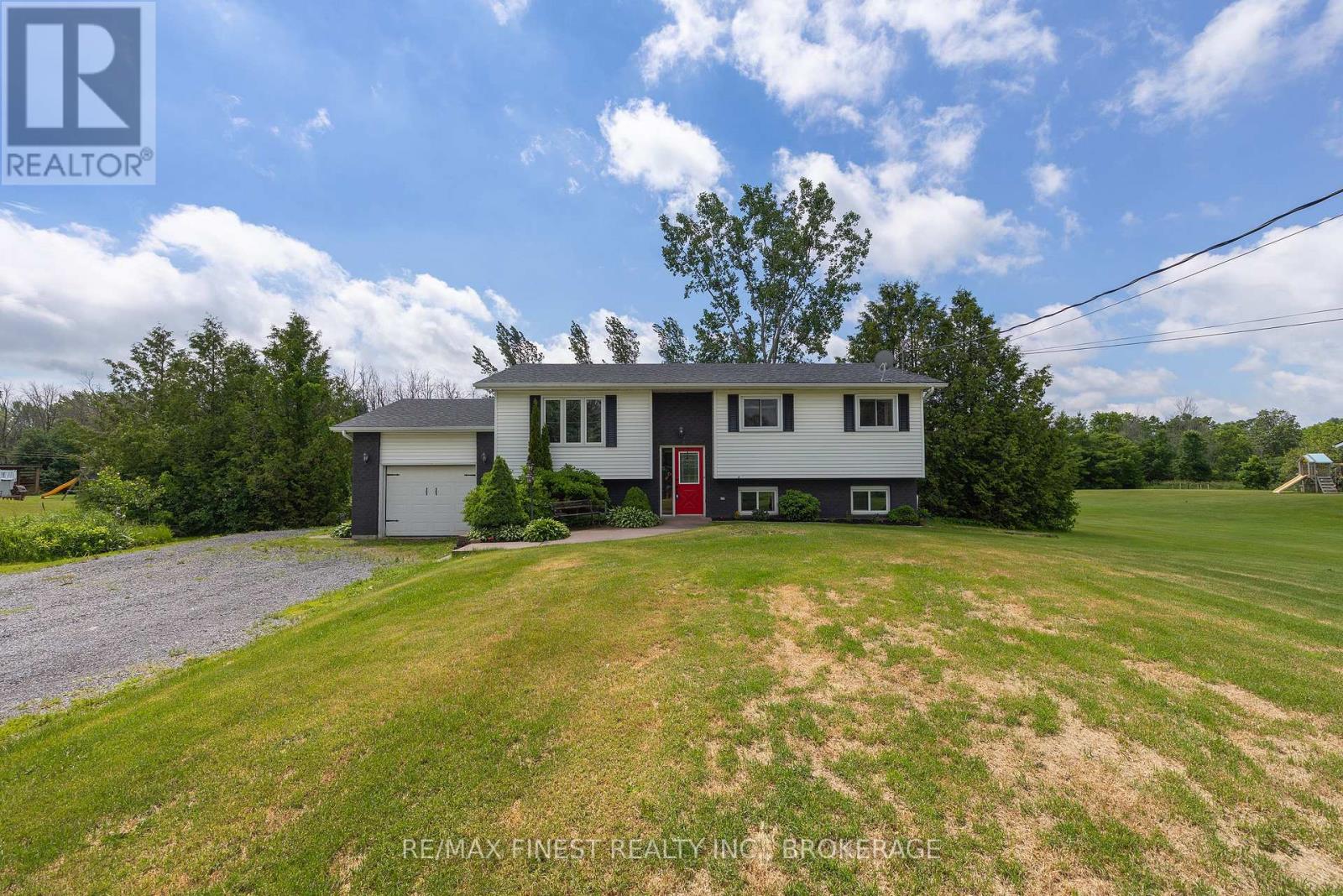 3305 AMEY ROAD - 3