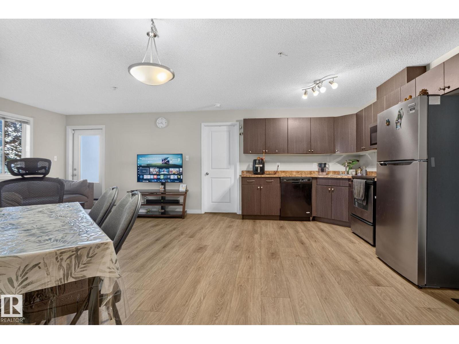 #140 301 CLAREVIEW STATION DR NW - 5