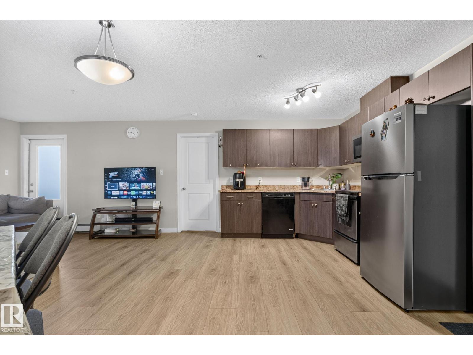 #140 301 CLAREVIEW STATION DR NW - 8