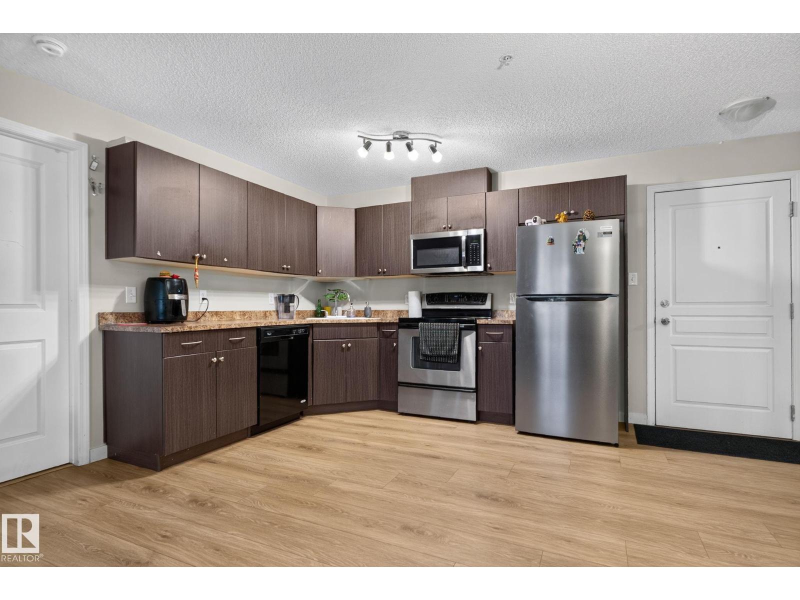 #140 301 CLAREVIEW STATION DR NW — photo 7