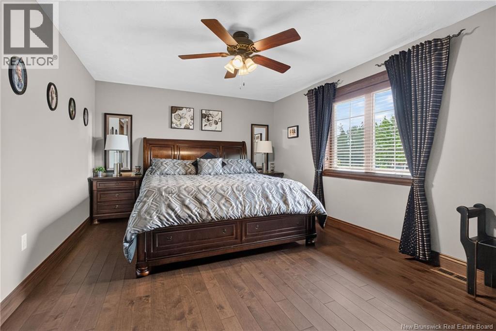 115 Royal Oaks Boulevard - 17