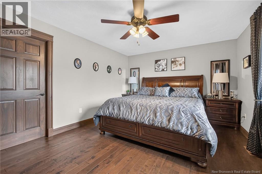 115 Royal Oaks Boulevard - 18