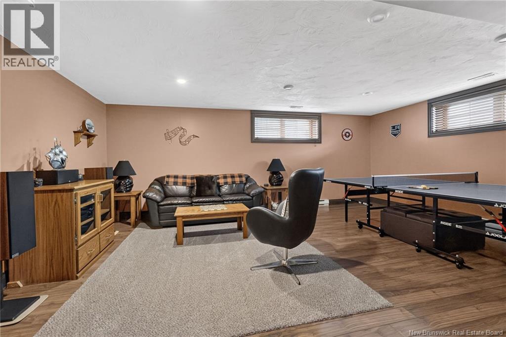 115 Royal Oaks Boulevard - 23