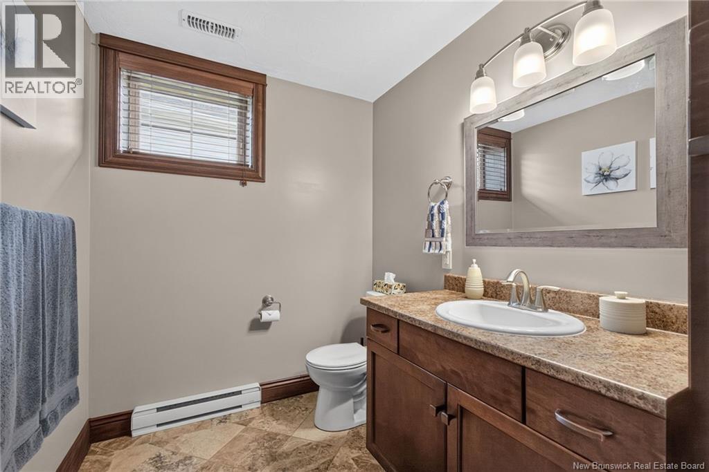 115 Royal Oaks Boulevard - 33