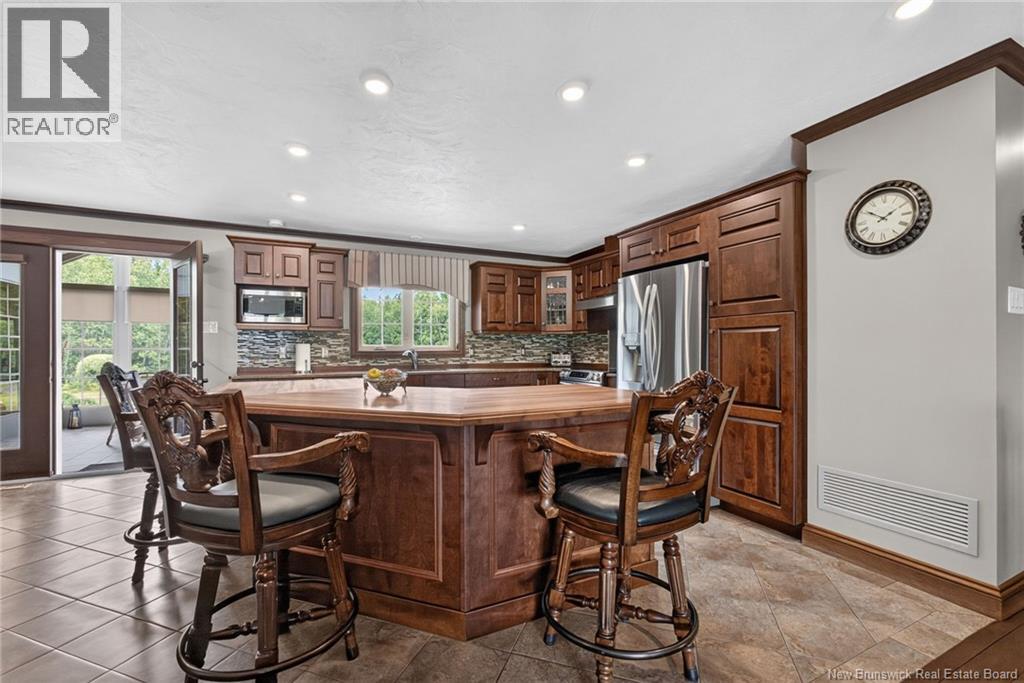 115 Royal Oaks Boulevard - 4