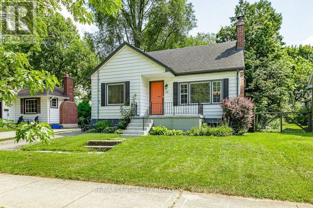 53 CLIFTONVALE AVENUE - 2