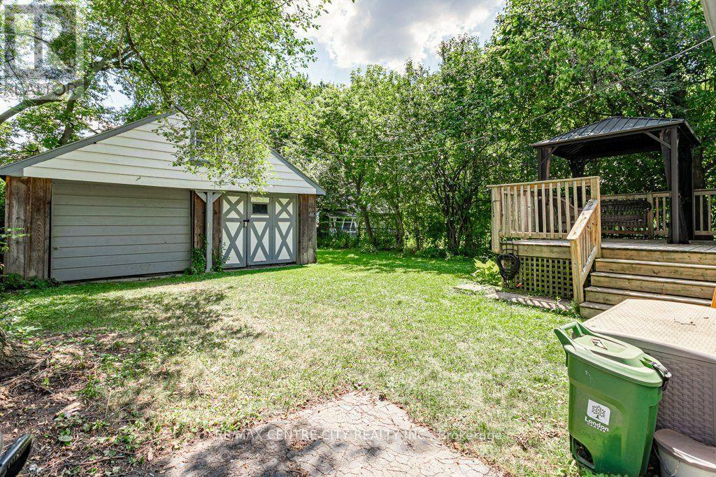 53 CLIFTONVALE AVENUE - 21
