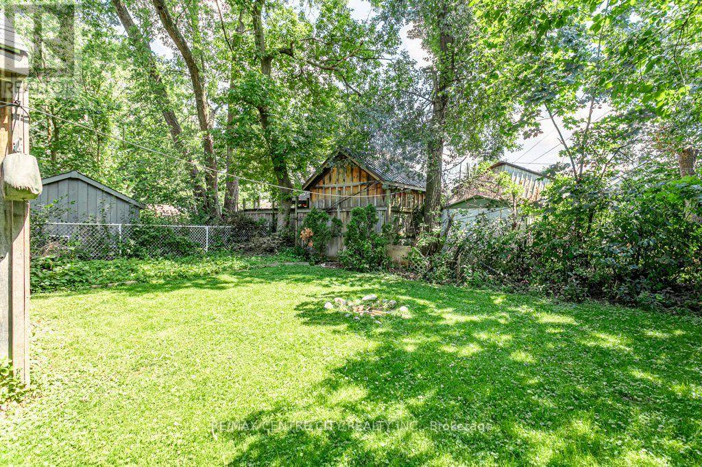 53 CLIFTONVALE AVENUE - 23