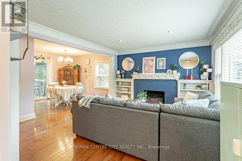 53 CLIFTONVALE AVENUE - 5