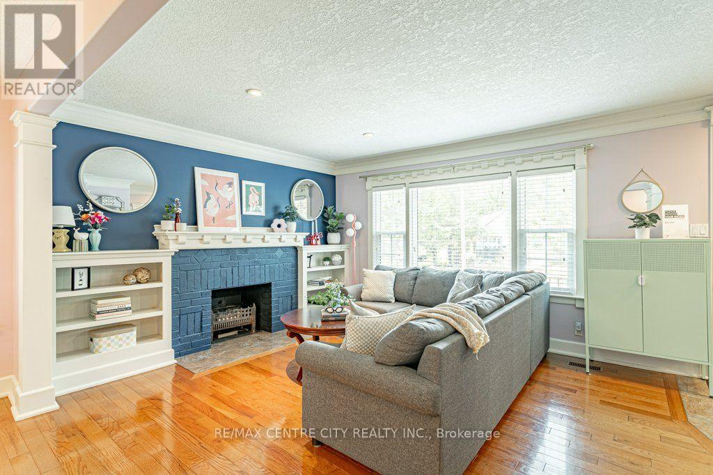53 CLIFTONVALE AVENUE - 7