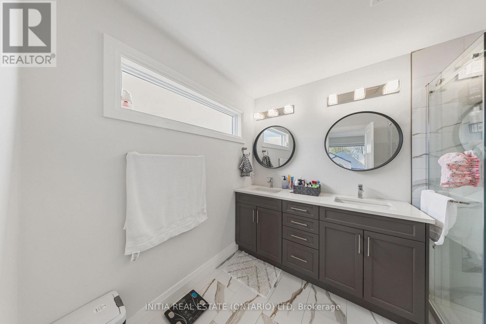 608 SWEETBAY CRESCENT - 22