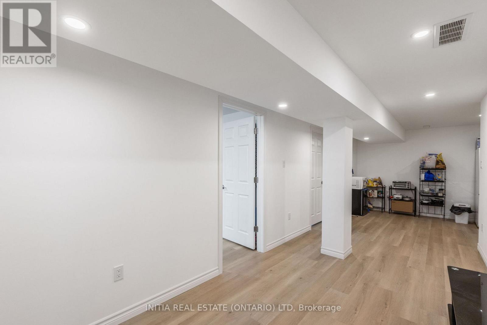 608 SWEETBAY CRESCENT - 32