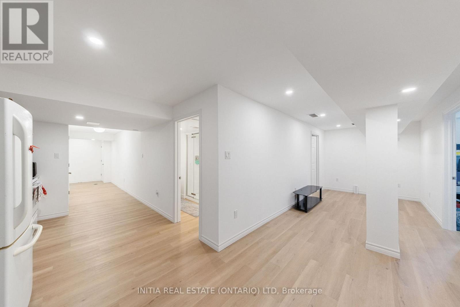 608 SWEETBAY CRESCENT - 34