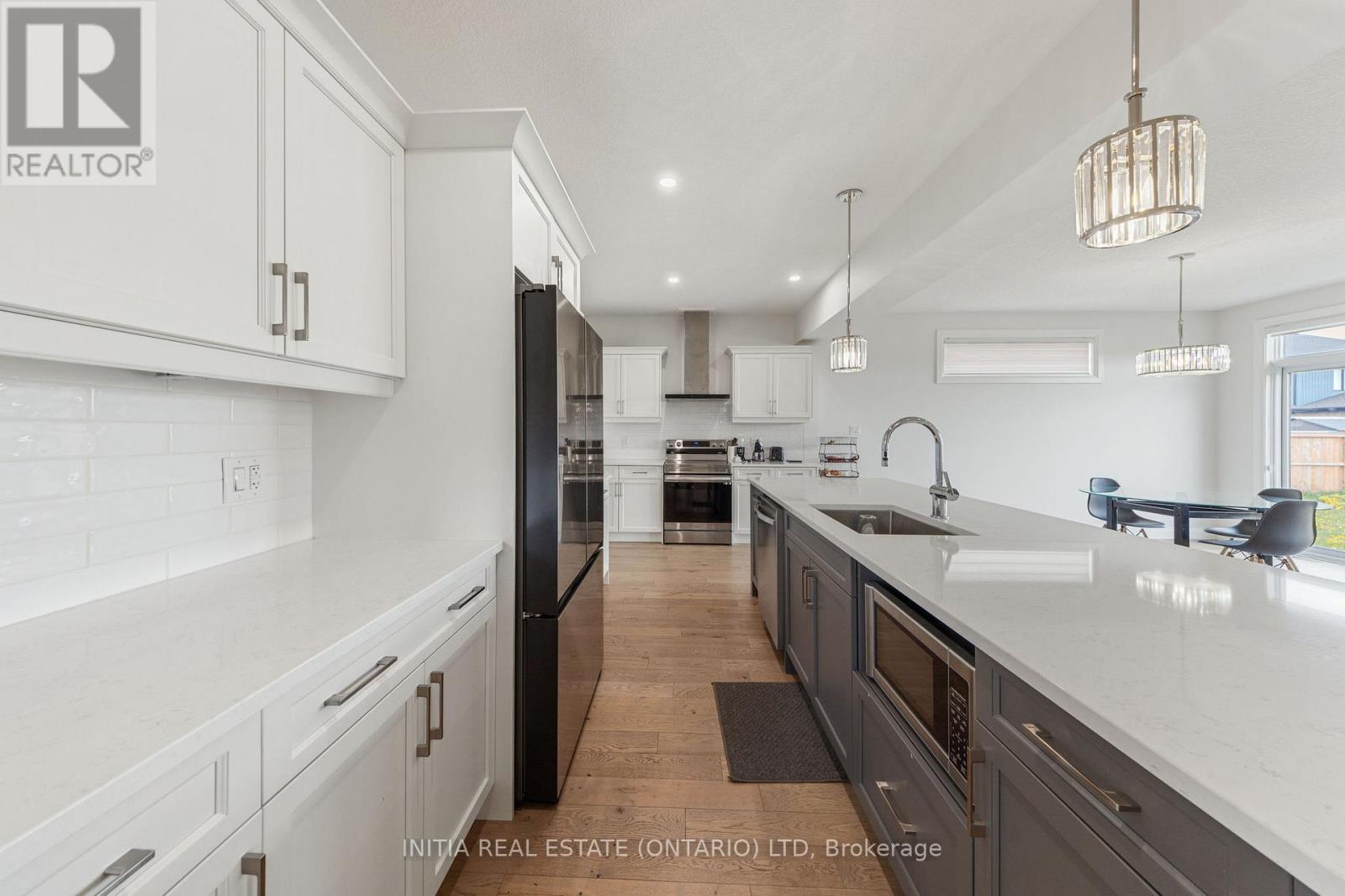 608 SWEETBAY CRESCENT - 6