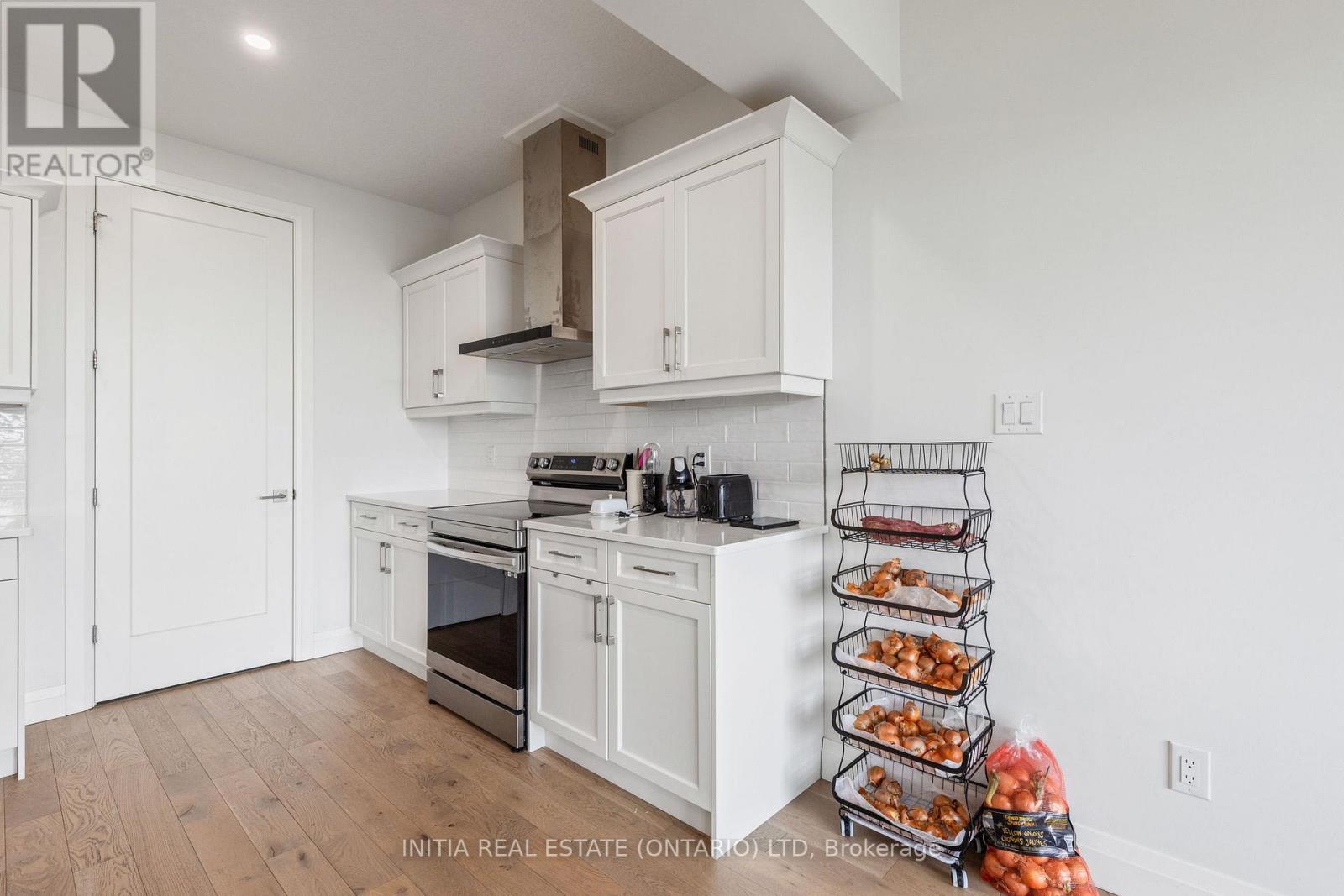 608 SWEETBAY CRESCENT - 8
