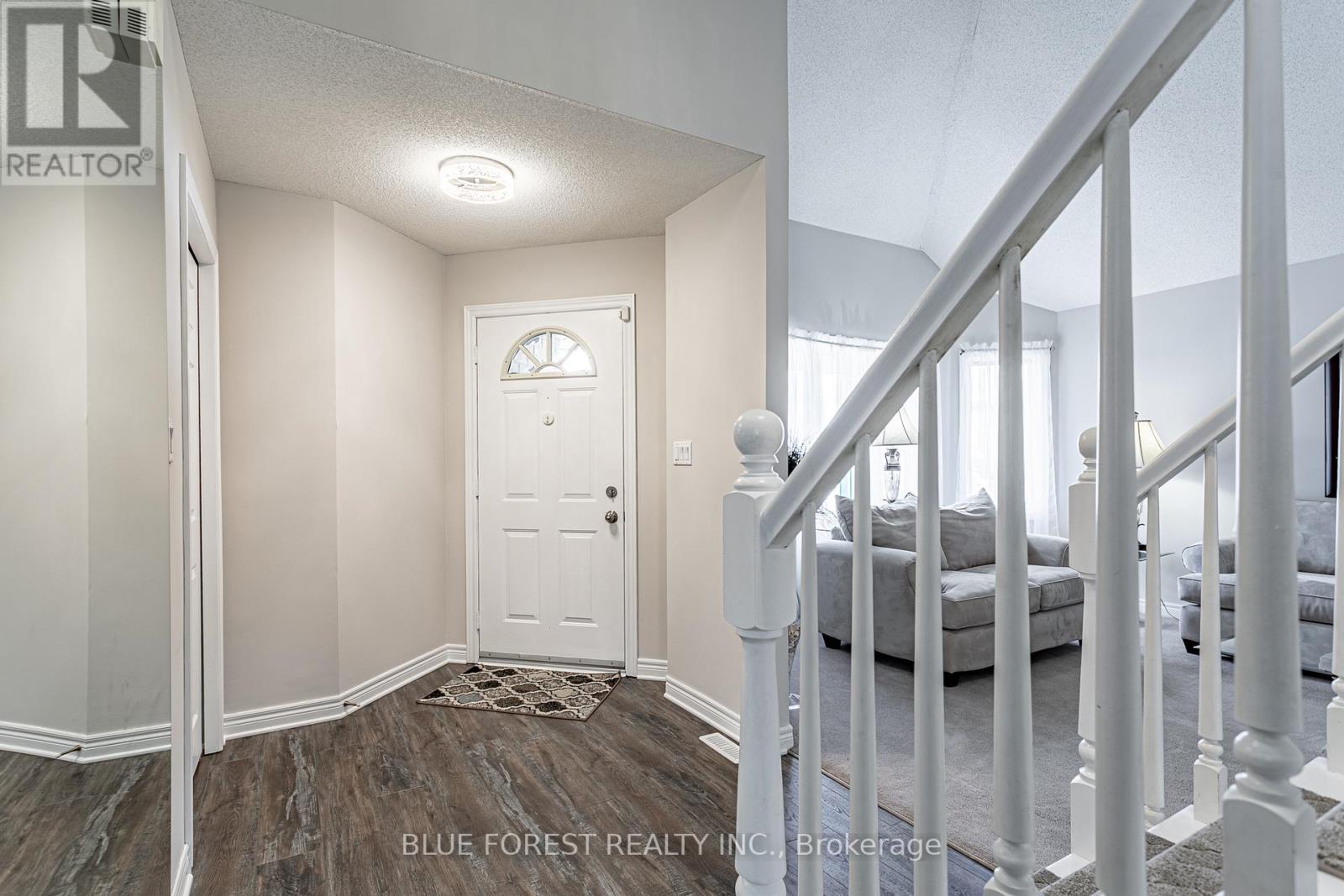 14 ERIC DRIVE - Image 5