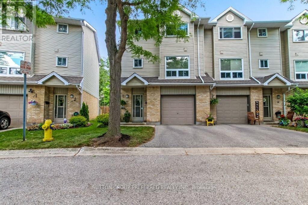 #12 1990 WAVELL STREET - 1