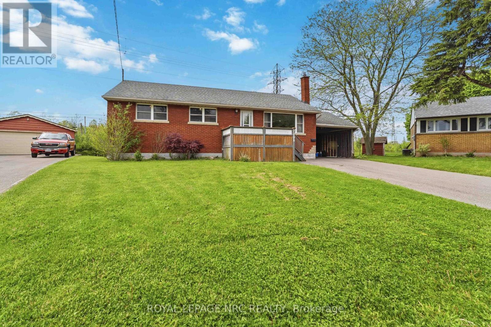 7101 ROGER CRESCENT - 2